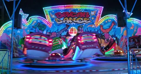 Amusement park ride 스톡 동영상 246673308