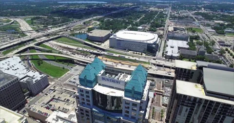 Amway Center Arena Beside Interstate 4 In Orlando Vídeo Stock 64704615