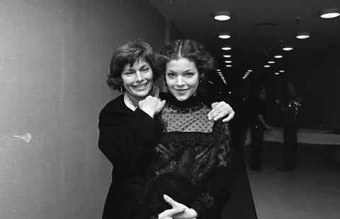 Amy Irving and Priscilla Pointer Stockfoto's