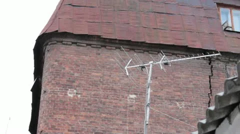 Analog antenna on rooftop Stock Footage 10849592