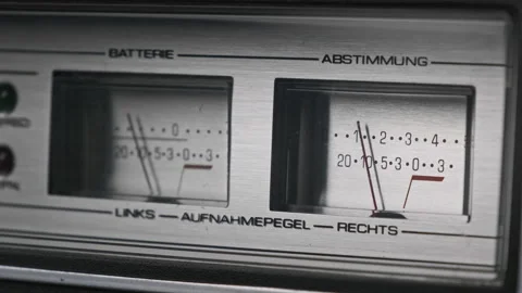 Analog VU Meters on Silver Colored Stereo Tape Recorder, Arrow Indicators 스톡 동영상 180591622