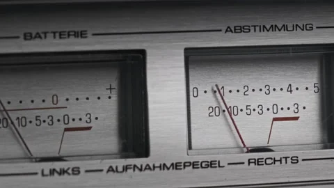 Analog VU Meters on Silver Colored Stereo Tape Recorder, Arrow Indicators 스톡 동영상 180595643