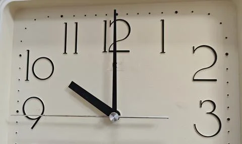 Analog wall clock display 库存照片