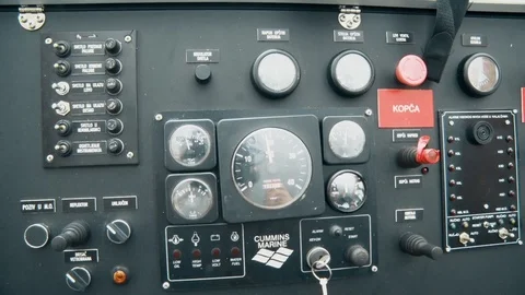 Analogue Dashboard Control Panel Vídeo Stock 93342139