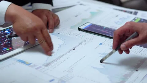 Analysis of traders in commercial financial securities stock market Stock Footage 157664657