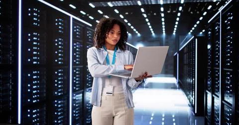Analyst Engineer In Cloud Data Stock Photos