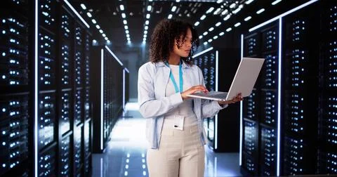 Analyst Engineer In Cloud Data Stock Photos