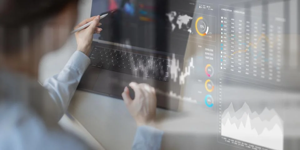 Analyzing Financial Data Trends with Interactive Digital Visualization Tools. 스톡 사진