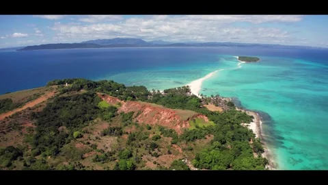Anamorphic drone view – the dreamy beaches of Nosy Iranja island Stock Footage 312347544