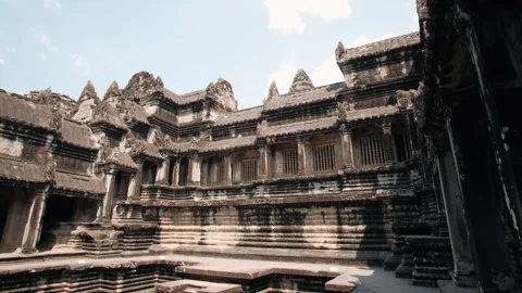 Ancient angkor wat temple in siem reap, cambodia. Famous khmer architecture and 스톡 동영상 326109965