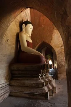 Ancient architecture of old Buddhist Temples at Bagan Kingdom, Myanmar (Bu... Fotos de archivo