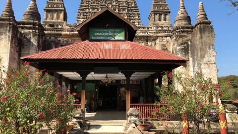 Ancient Burmese Temples in Bagan Stock Footage 122232998