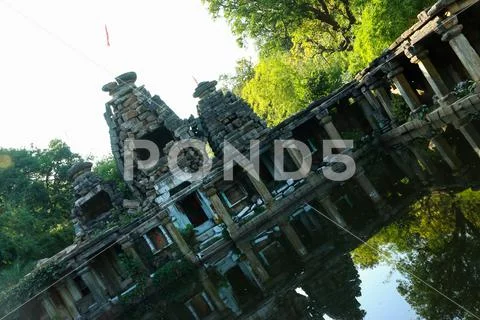 Ancient Hindu shiva temple in Vidarbha Stock Photos