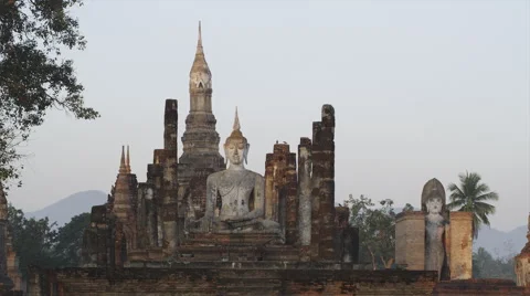 The ancient Historical Park of Sukhothai Stock Footage 60075902