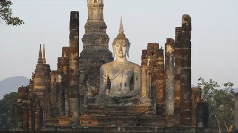 The ancient Historical Park of Sukhothai Vídeos de archivo 60079162