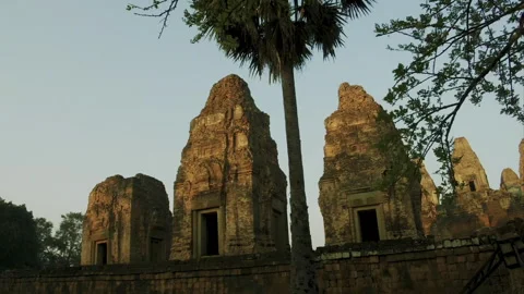 Ancient khmer temple Pre Rup towers at sunset in Angkor 库存影片 331953537
