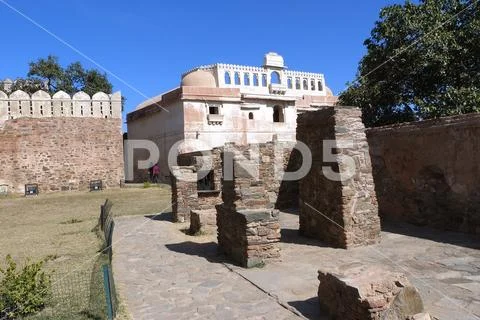 Ancient Kumbhalgarh Fort, old Temple ruins, world Heritage site, Rajasthan India Stock Photos