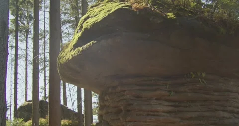 Ancient Mossy Sandstone Rock Formation In Czech Paradise Forest Видео 345056320
