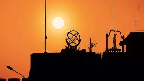 The ancient observatory in Beijing hangs the sun，astronomical wonders Stock Footage 233569355