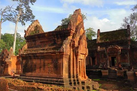 Ancient Red Sandstone Library Building at Banteay Srei Temple, Cambodia Stock Photos