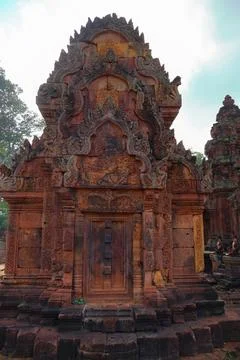 Ancient Red Sandstone Library Building at Banteay Srei Temple, Cambodia Stock Photos