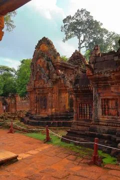 Ancient Red Sandstone Library Building at Banteay Srei Temple, Cambodia Stock Photos