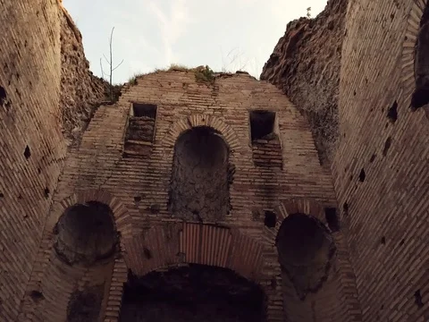 Ancient roman brick tower Vidéo 126535680