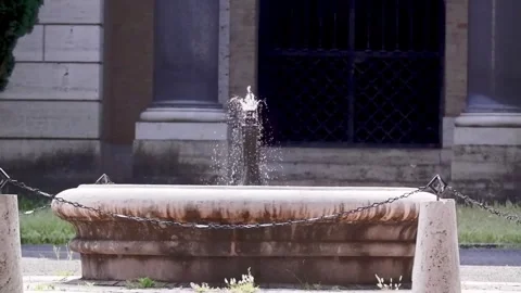 Ancient Roman fountains function and beauty Vídeo Stock 320070191