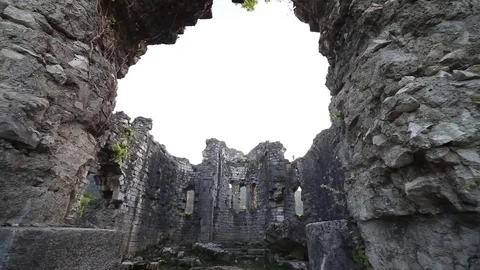 Ancient ruined temple in Bzyb Stockbeeldmateriaal 85118136