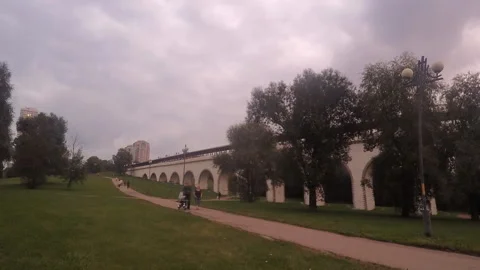 Ancient stone aqueduct in the park timelapse Stockbeeldmateriaal 87209859