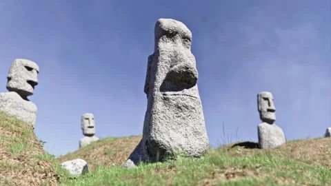 Ancient stone heads at Easter Island Видео 267680686