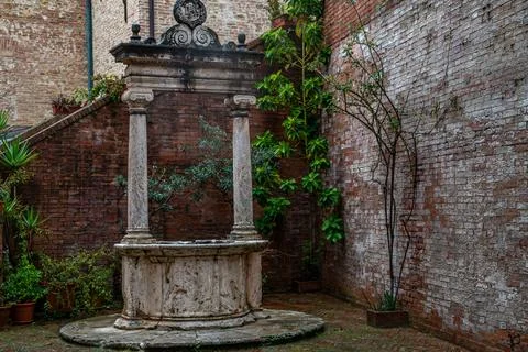 Ancient Stone Well 스톡 사진