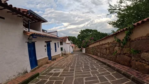 Ancient streets of a town trapped in time. Barichara, Colombia. August 29, 2024 Vidéo 283232786