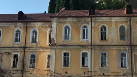 An ancient temple with a broken facade 動画素材 126318545