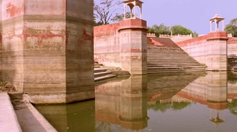 An ancient temple complex in Vrindavana, Uttar Pradesh, India. Tilt shot. Stock Footage 51108594