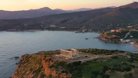 The ancient Temple of Poseidon during sunset time, Greece Vídeo Stock 125326208