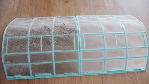 Before and After Cleaning Effect of Air Conditioner Mesh Filter 스톡 동영상 341547100