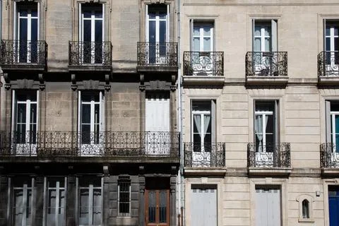 Before and after facelift comparison of clean building facade difference wa.. Stock Photos