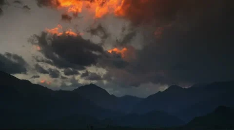 Andes at dusk timelapse Stockbeeldmateriaal 12425123