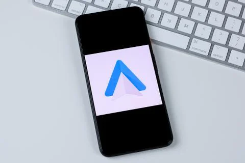 Android Auto app logo on a smartphone screen Stock Photos