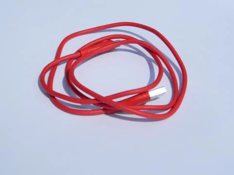 ANDROID CHARGING DATA CABLE WITH A WHITE BACKGROUND 스톡 사진