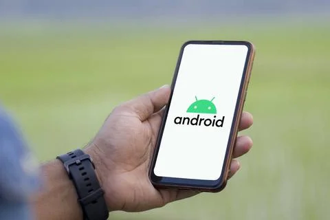  Android logo on smartphone,Android is a mobile operating system based on ... Foto stock