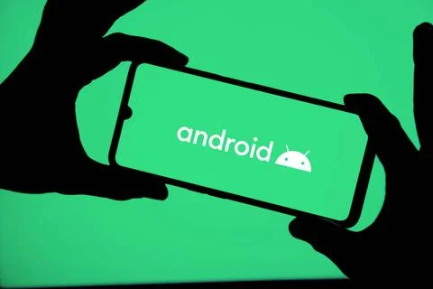  Android logo on smartphone,Android is a mobile operating system based on ... Foto stock