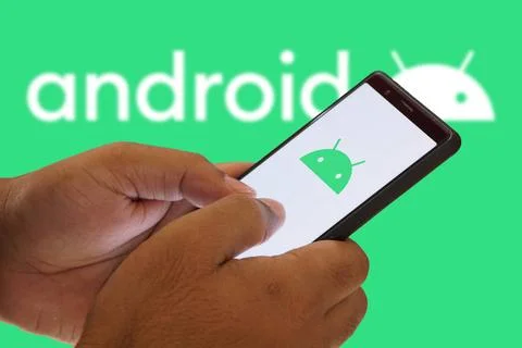 Android logo on smartphone,Android is a mobile operating system based on ... Foto stock