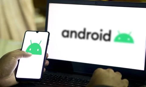  Android logo on smartphone,Android is a mobile operating system based on ... Stock Photos
