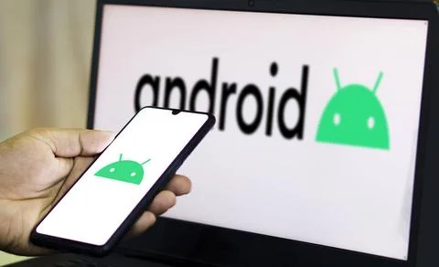  Android logo on smartphone,Android is a mobile operating system based on ... Stock Photos