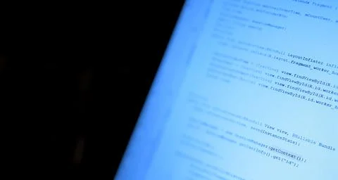 Android mobile development. Application source code on notebook blue screen b 库存照片