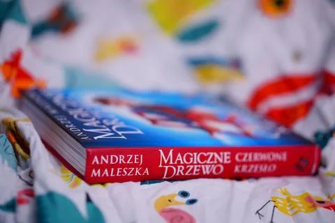 Andrzej Maleszka Magiczne Drzewo novel for children on a bed sheet Stock Photos