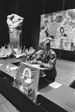 Anefo photo collection. Association of conscripts holds anti-Natocongres i... Stockfoto's
