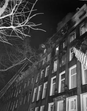 Anefo photo collection. Fire in plot Singel 132 in Amsterdam. January 31, ... Fotos de archivo
